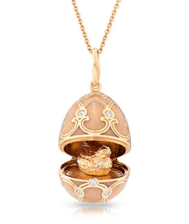 Palais Tsarskoye Selo Rose Locket with Hen Surprise