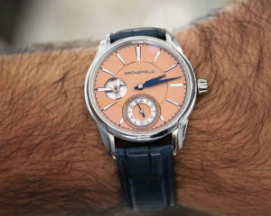 Grönefeld’s 1941 Remontoire features a remontoire optimizes time keeping by winding a small hairspring every eight seconds to guarantee a constant force for the escapement.