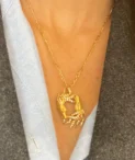 Carrera y Carrera Yellow Gold Diamond Double Horse Pendant