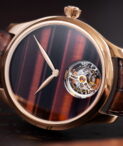 H Moser & Cie Endeavour Tourbillon Concept Tigers Eye CLOSEUP_1804-0401