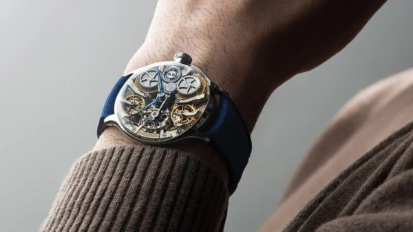 Lederer InVerto 39mm titanium watch