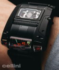 UR-111C_IS_Black_OnWrist_